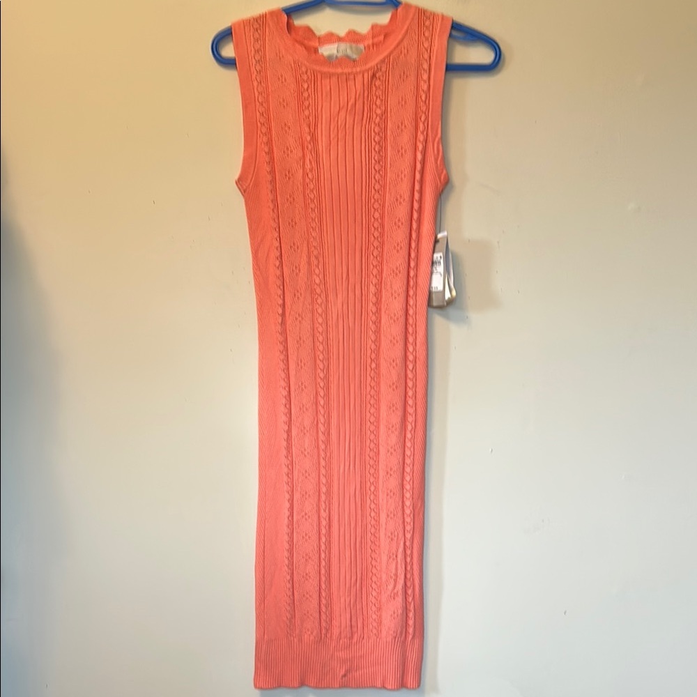 Guess sleeveless peach knit sheath midi dress with decorative pattern  size XS